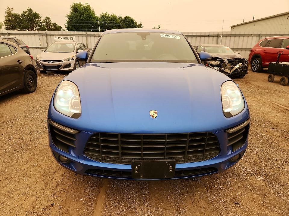 2016 Porsche Macan VIN WP1AB2A57GLB44771 COPART salvage auction — VANDALISM, On - Permit No Brand - Fit (P), sold $5,200 on 2026-07-28 (photo 5)