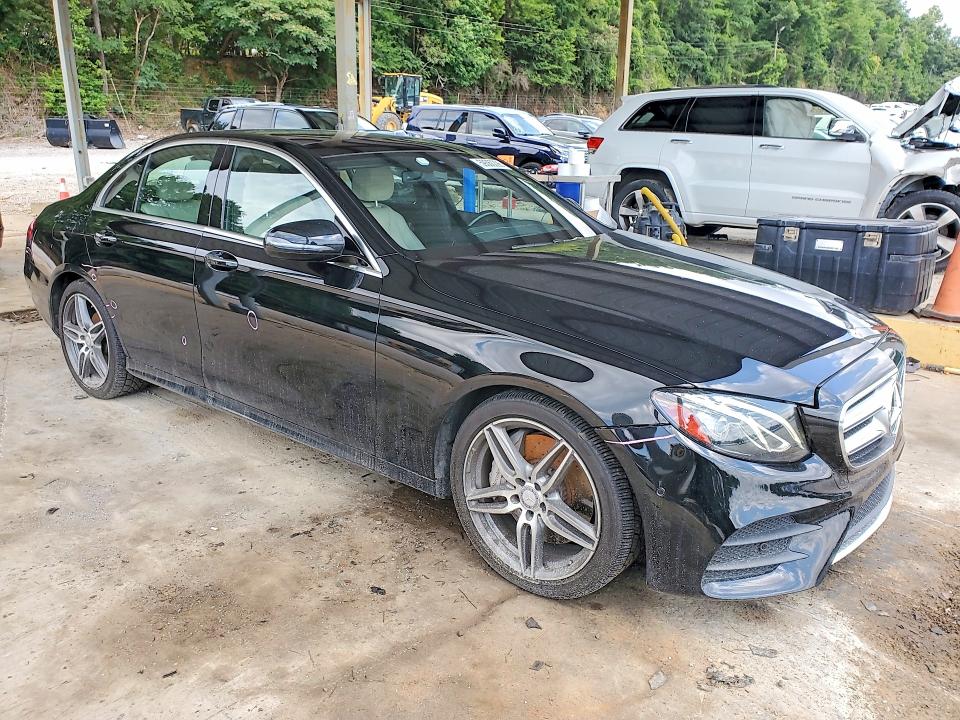 2017 Mercedes-benz VIN WDDZF4JBXHA207939 COPART salvage auction — SIDE, Al - Cert Of Title-Salvage Title, sold $8,000 on 2026-07-14 (photo 4)