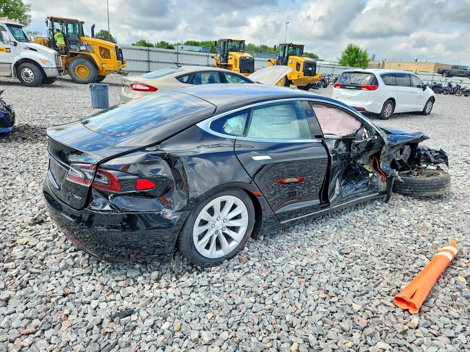 2018 Tesla Model s VIN 5YJSA1E28JF248831 COPART salvage auction — FRONT END, WI - JUNKED VEHICLE BILL OF SALE, sold $725 on 2026-07-27 (photo 3)