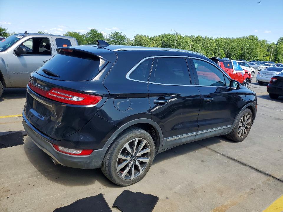 2019 Lincoln Mkc VIN 5LMCJ3C99KUL31458 COPART salvage auction — MINOR DENT/SCRATCHES, WV - CERTIFICATE OF TITLE (P), sold $1,050 on 2026-07-30 (photo 3)