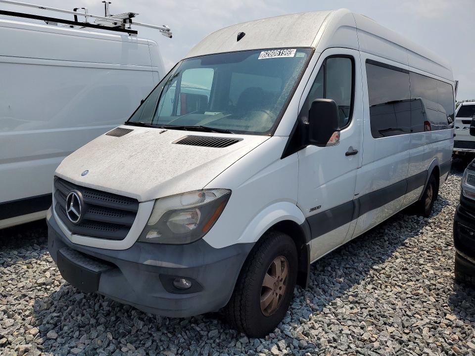 2015 Mercedes-benz Sprinter VIN WDZPE8DC4FP140958 COPART salvage auction — REAR END, FL - CERTIFICATE OF TITLE, sold $4,100 on 2026-08-10 (photo 1)