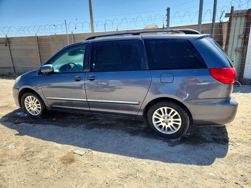 2008 Toyota Sienna VIN 5TDZK22C38S138807 COPART salvage auction — MINOR DENT/SCRATCHES, CA - DIS/DLR/EXP ONLY CLEAN TITLE, sold $750 on 2026-07-17 (photo 2)