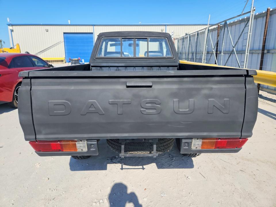 1982 Datsun 720 VIN JN6MD06Y0CW104389 COPART salvage auction — MECHANICAL, TX - CERTIFICATE OF TITLE, sold $1,800 on 2026-07-21 (photo 6)