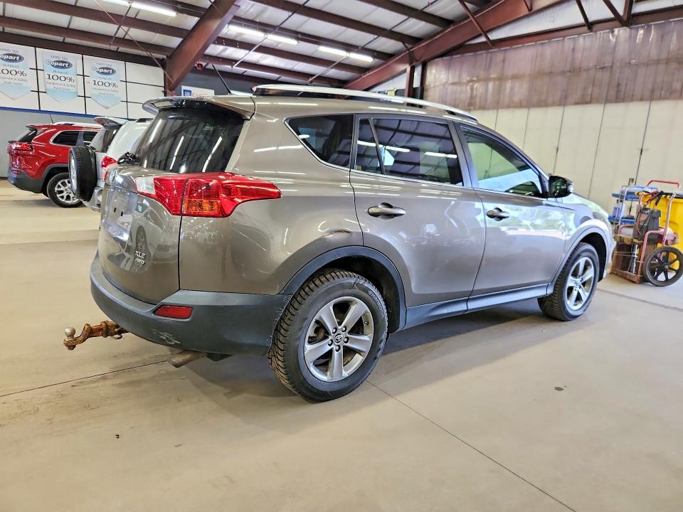 2015 Toyota Rav4 VIN JTMRFREV6FD163459 COPART salvage auction — MINOR DENT/SCRATCHES, VT - CERTIFICATE OF TITLE (P), sold $5,700 on 2026-07-17 (photo 3)