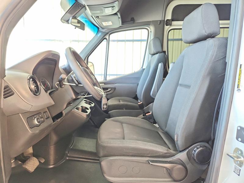 2024 Mercedes-benz Sprinter VIN W1Z4KFHY4RP737240 COPART salvage auction — MINOR DENT/SCRATCHES, LA - CERTIFICATE OF TITLE (P), sold $9,100 on 2026-07-27 (photo 7)
