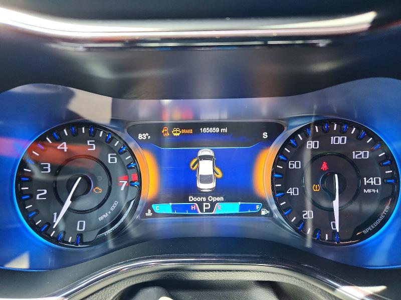 2015 Chrysler 200 VIN 1C3CCCBG2FN505828 COPART salvage auction — MINOR DENT/SCRATCHES, CA - DIS/DLR/EXP ONLY CLEAN TITLE, sold $925 on 2026-07-28 (photo 9)