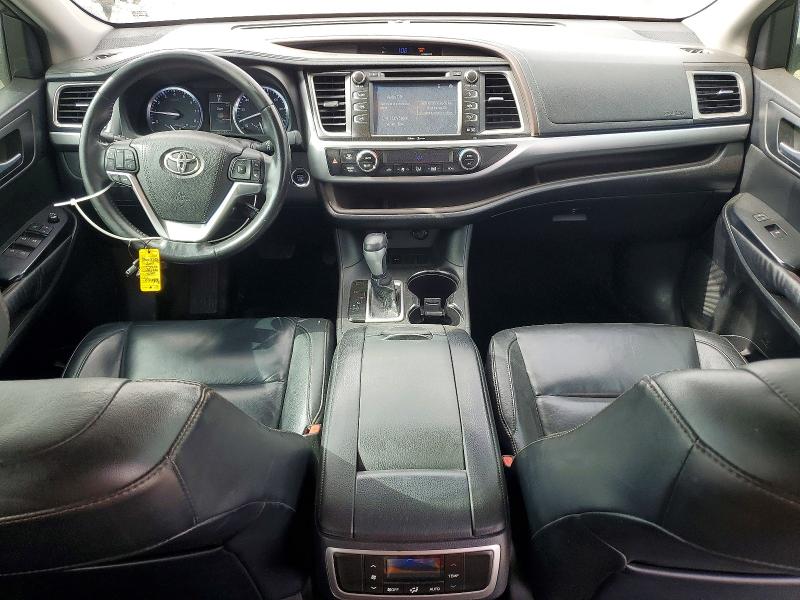 2015 Toyota VIN 5TDKKRFHXFS079476 COPART salvage auction — MINOR DENT/SCRATCHES, CA - DIS/DLR/EXP ONLY CLEAN TITLE, sold $5,900 on 2026-07-24 (photo 8)