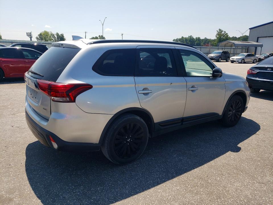 2020 Mitsubishi Outlander VIN JA4AD3A34LJ000708 COPART salvage auction — MECHANICAL, Va - Dealer Only Clean Title, sold $4,500 on 2026-09-14 (photo 3)