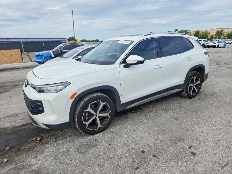 2025 Volkswagen Tiguan VIN 3VVMR7RM3SM065593 — COPART salvage auction photo