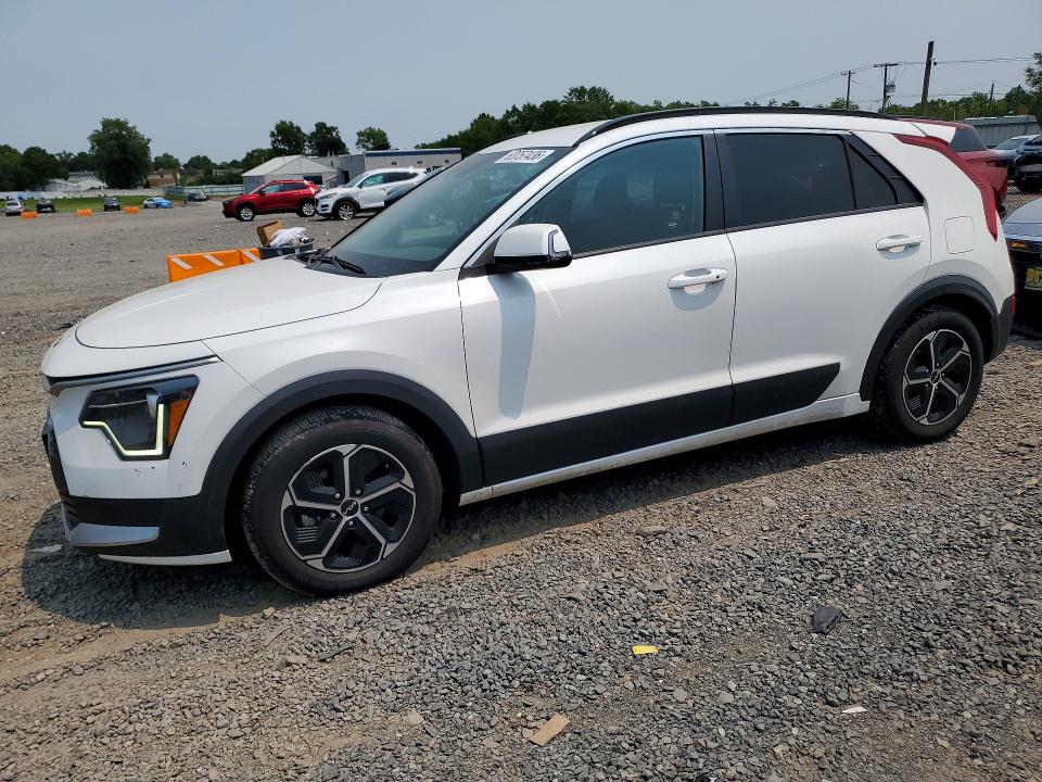 2023 Kia Niro VIN KNDCR3LE2P5051508 COPART salvage auction — ROOF, Salvage Title, sold $8,200 on 2026-08-21 (photo 1)