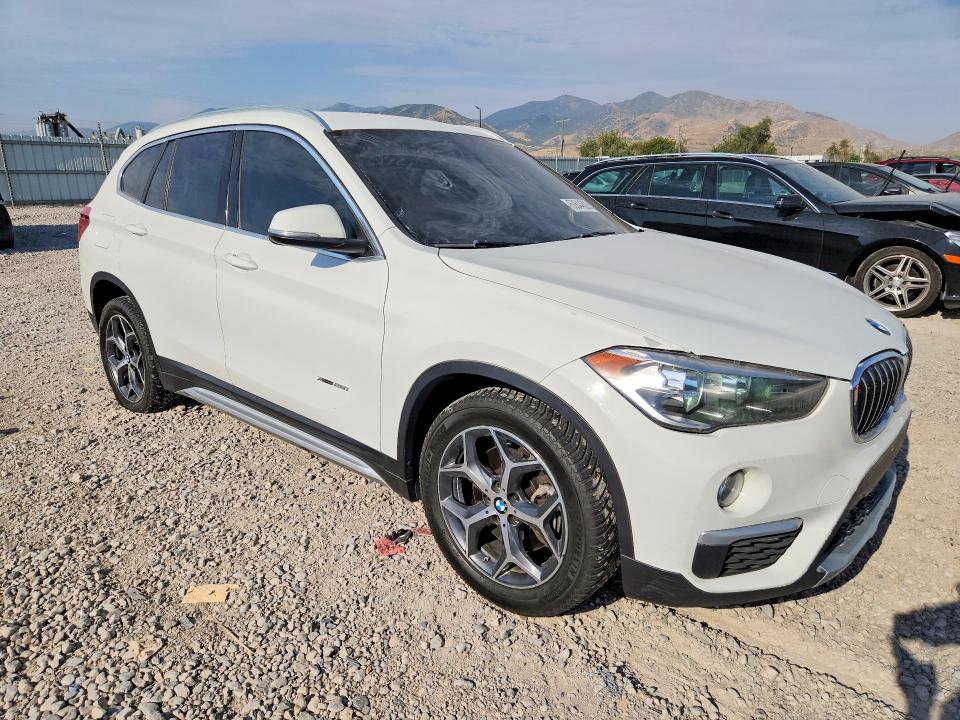 2018 BMW X1 VIN WBXHT3C31J5F89149 COPART salvage auction — MINOR DENT/SCRATCHES, Ca - Certificate Of Title, sold $2,750 on 2026-07-17 (photo 4)