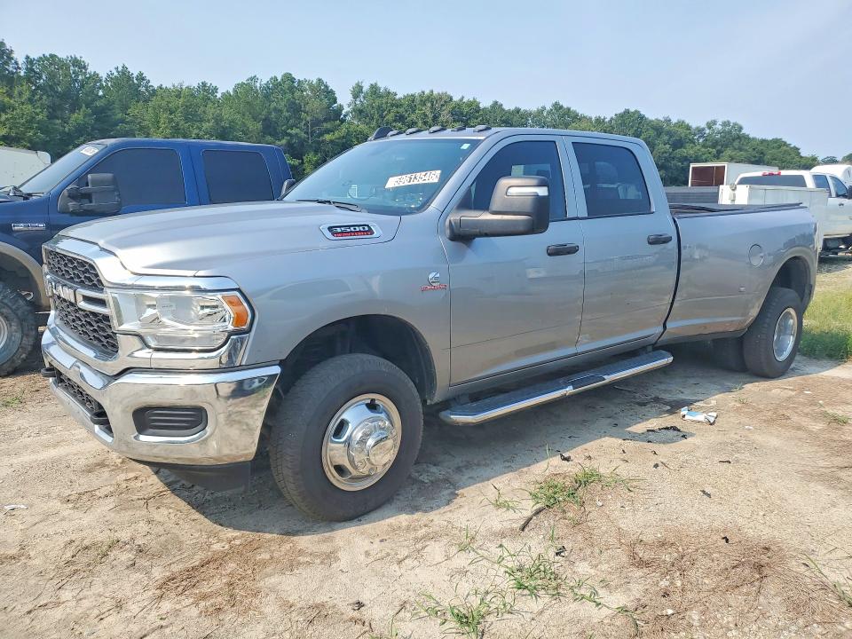 2024 Ram 3500 VIN 3C63RRGL9RG215075 COPART salvage auction — REAR END, SC - CERTIFICATE OF TITLE, sold $4,400 on 2026-07-30 (photo 1)