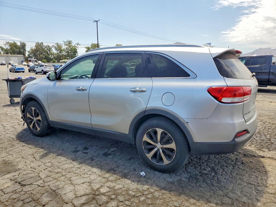 2017 Kia Sorento VIN 5XYPH4A5XHG302927 COPART salvage auction — SIDE, CA - DIS/DLR/EXP ONLY CLEAN TITLE (P), sold $2,150 on 2026-07-30 (photo 2)