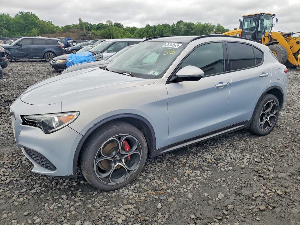 2022 Alfa romeo Stelvio VIN ZASPAKBN1N7D33801 COPART salvage auction — ROOF, Pa - Certificate Of Salvage, sold $5,700 on 2026-07-15 (photo 1)