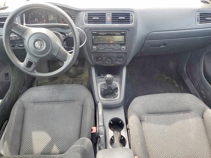 2013 Volkswagen Jetta VIN 3VW1K7AJ4DM300767 COPART salvage auction — SIDE, Qc - Gravement Accidente, sold $400 on 2026-08-11 (photo 8)