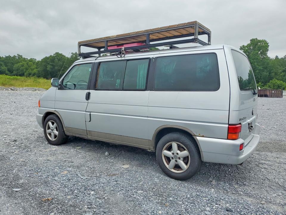 2002 Volkswagen Eurovan VIN WV2KB47042H096916 COPART salvage auction — MINOR DENT/SCRATCHES, MI - DEALER ONLY CLEAN TITLE (P), sold $475 on 2026-07-30 (photo 2)