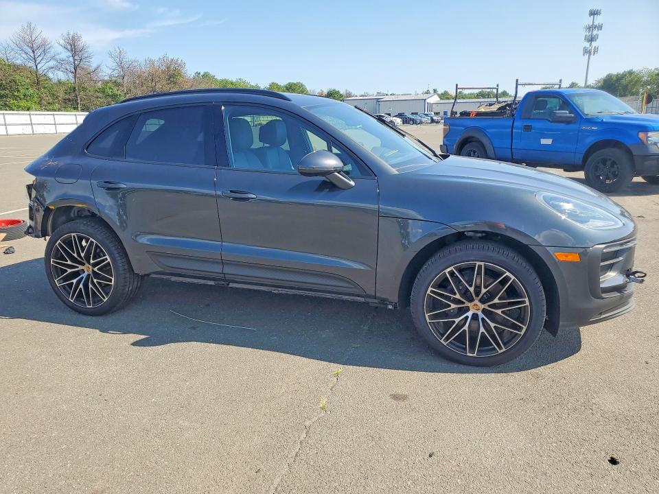 2026 Porsche Macan VIN WP1AA2A5XTLB02088 COPART salvage auction — REAR END, Ny - Mv-907A Salvage Certificate, sold $30,000 on 2026-09-18 (photo 4)