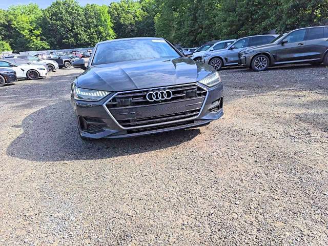 2022 Audi A7 VIN WAUR2BF2XNN041104 COPART salvage auction — HAIL, Nj - Cert Of Title-Salvage, sold $10,200 on 2026-09-01 (photo 5)