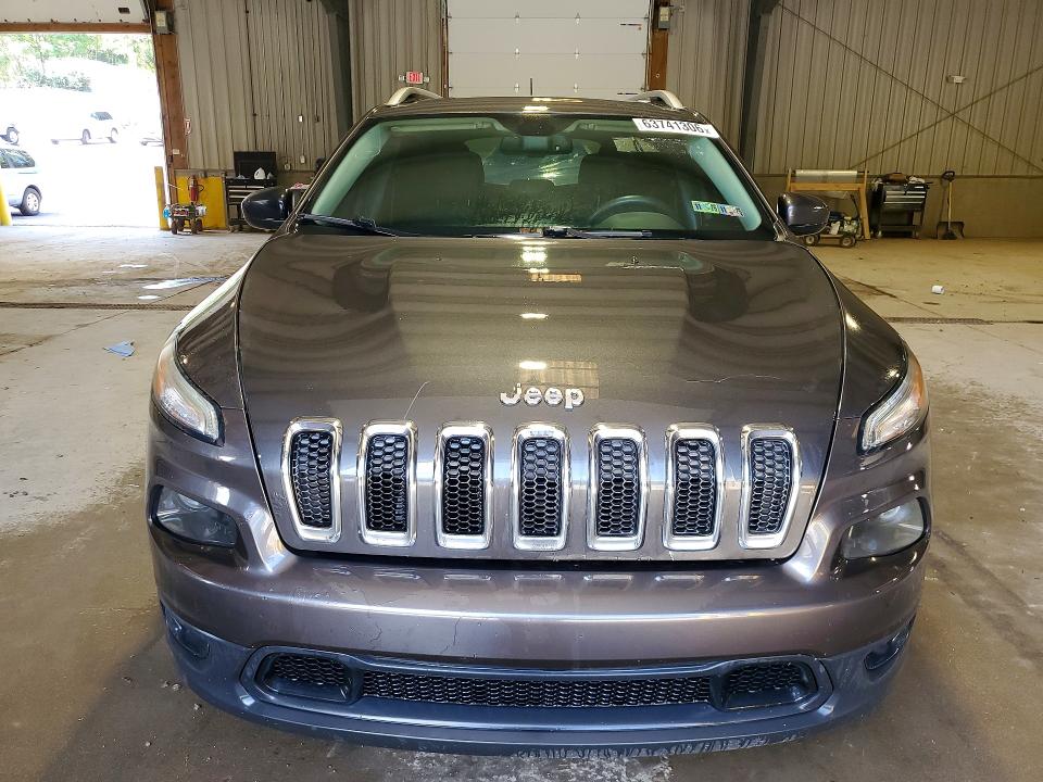 2015 Jeep Cherokee VIN 1C4PJMCS8FW511591 COPART salvage auction — MINOR DENT/SCRATCHES, Pa - Reconstructed Clean, sold $2,500 on 2026-08-25 (photo 5)