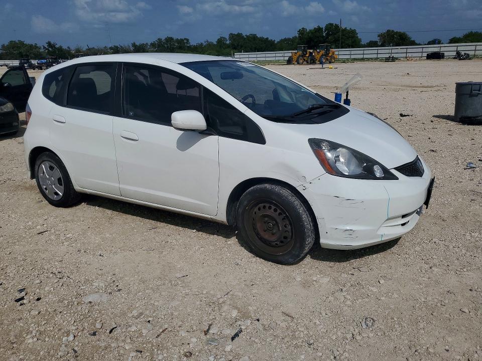 2013 Honda Fit VIN JHMGE8H31DC083423 COPART salvage auction — FRONT END, Tx - Salvage Vehicle Title, sold $250 on 2026-07-30 (photo 4)