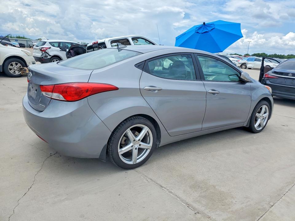 2013 Hyundai Elantra VIN KMHDH4AE5DU518899 COPART salvage auction — WATER/FLOOD, Tx - Salvage Title-Flood Damage, sold $525 on 2026-07-30 (photo 3)