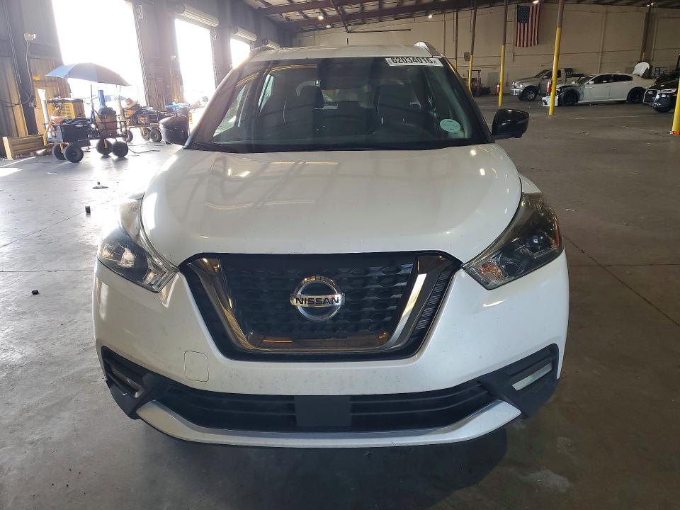 2020 Nissan Kicks VIN 3N1CP5DV3LL543302 COPART salvage auction — SIDE, Fl - Certificate Of Title, sold $2,600 on 2026-08-03 (photo 5)