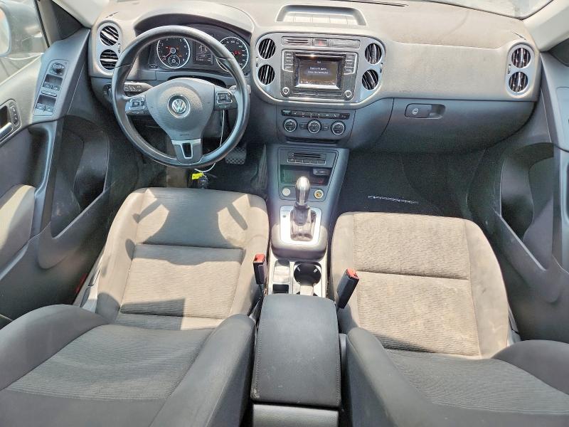 2016 Volkswagen Tiguan VIN WVGJV7AX3GW586304 COPART salvage auction — MECHANICAL, On - Permit No Brand - Unfit, sold $1,200 on 2026-08-04 (photo 8)