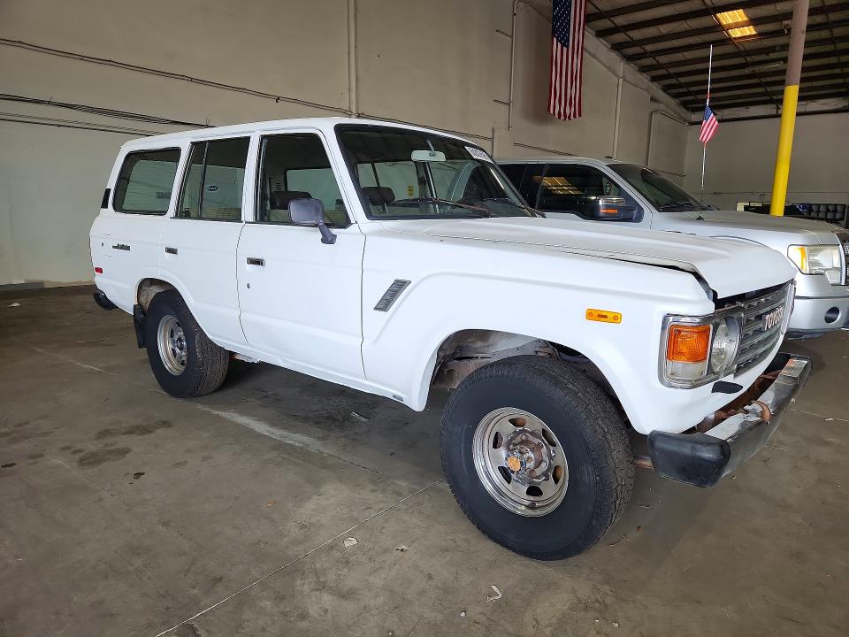 1984 Toyota Land cruiser VIN JT3FJ60G4E1114452 COPART salvage auction — MECHANICAL, FL - CERTIFICATE OF TITLE, sold $5,700 on 2026-07-22 (photo 4)