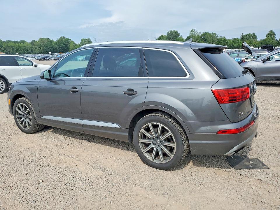 2018 Audi Q7 VIN WA1LAAF78JD051917 COPART salvage auction — NORMAL WEAR, NY - CERTIFICATE OF TITLE, sold $6,900 on 2026-08-05 (photo 2)