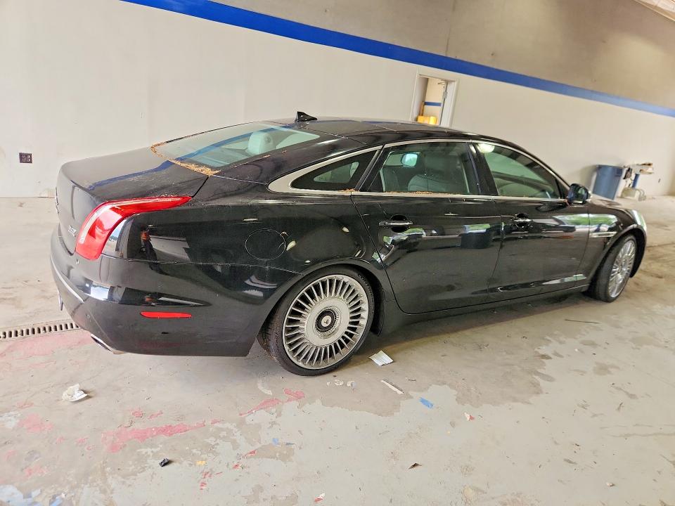 2015 Jaguar Xj VIN SAJWJ2GD9F8V88617 COPART salvage auction — UNDERCARRIAGE, Va - Certificate Of Title, sold $775 on 2026-07-31 (photo 3)