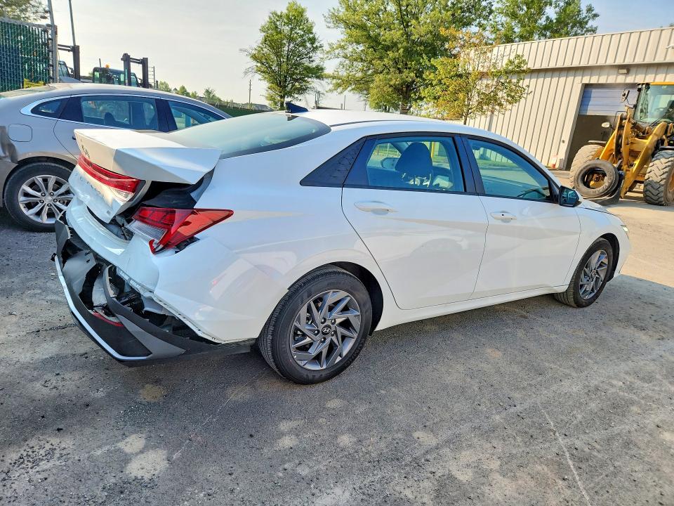 2026 Hyundai Elantra VIN KMHLM4DJ4TU199915 COPART salvage auction — REAR END, Sc - Certificate Of Title, sold $12,900 on 2026-07-27 (photo 3)