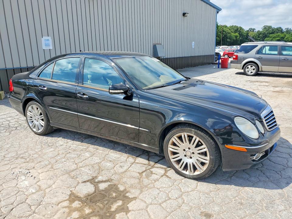 2008 Mercedes-benz E-class VIN WDBUF87X58B348652 COPART salvage auction — WATER/FLOOD, PA - CERT OF SALVAGE-W=FLOOD VEH, sold $800 on 2026-07-27 (photo 4)