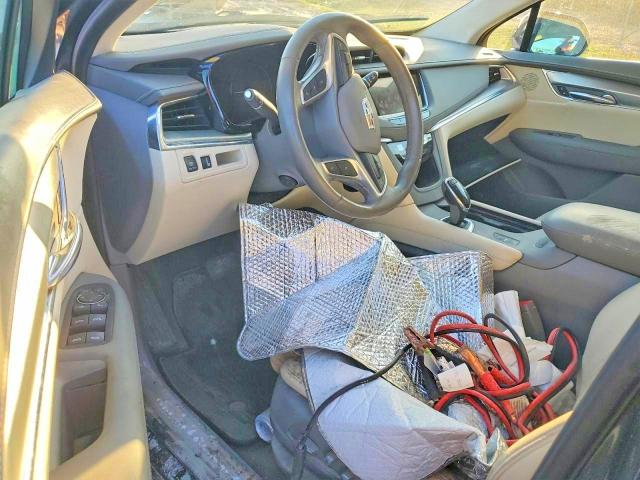 2017 Cadillac XT5 VIN 1GYKNDRSXHZ267282 COPART salvage auction — WATER/FLOOD, Pa - Cert Of Salvage-W=Flood Veh, sold $4,800 on 2026-09-10 (photo 8)