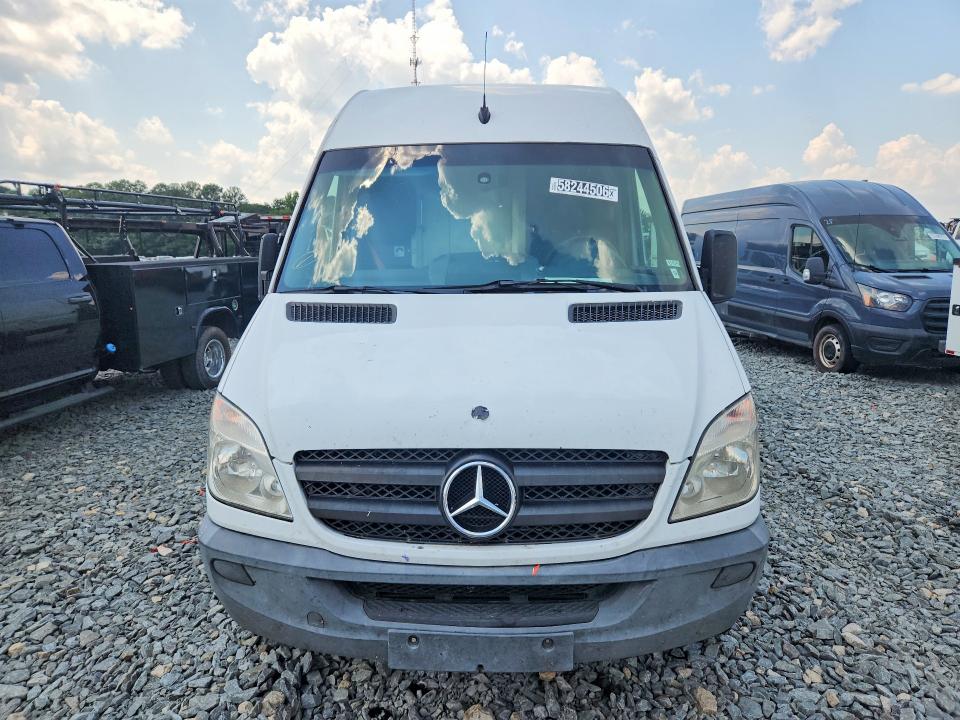 2011 Mercedes-benz Sprinter VIN WD3PE8CB8B5609638 COPART salvage auction — MECHANICAL, NC - DEALER ONLY CLEAN TITLE, sold $300 on 2026-07-09 (photo 5)