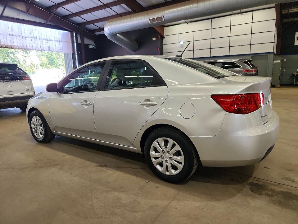 2011 Kia Forte VIN KNAFU4A27B5421366 COPART salvage auction — MINOR DENT/SCRATCHES, Ma - Certificate Of Title (P), sold $1,850 on 2026-07-09 (photo 2)