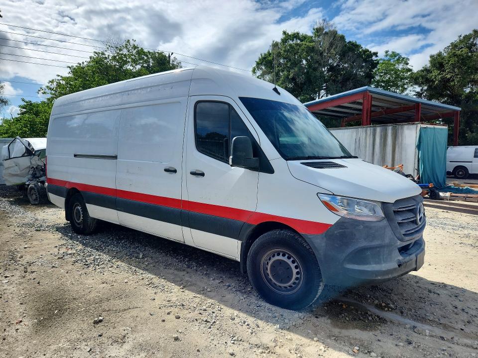 2022 Mercedes-benz Sprinter 2500 VIN W1Y40CHY0NT102560 COPART salvage auction — MECHANICAL, FL - CERTIFICATE OF TITLE, sold $15 on 2026-07-27 (photo 4)