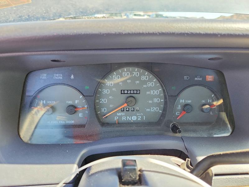 1998 Mercury Grand marquis VIN 2MEFM74WXWX605223 COPART salvage auction — FRONT END, Az - Cert Of Title - Salvage, sold $175 on 2026-07-30 (photo 9)