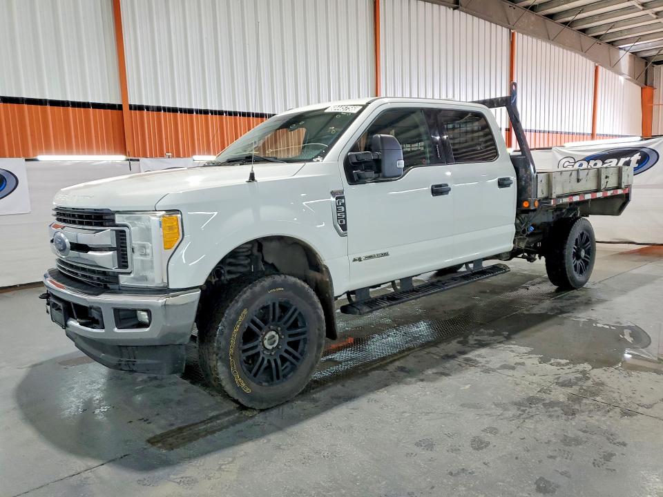 2017 Ford F350 VIN 1FT8W3BT3HEE10705 — COPART salvage auction photo