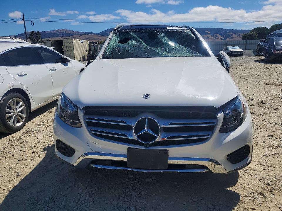 2019 Mercedes-benz Glc VIN WDC0G4KBXKV123032 COPART salvage auction — ROLLOVER, Ca - Salvage Certificate, sold $2,950 on 2026-08-13 (photo 5)