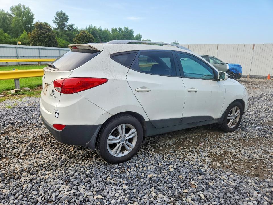 2012 Hyundai Tucson VIN KM8JU3AC2CU505890 COPART salvage auction — MINOR DENT/SCRATCHES, TN - CERTIFICATE OF TITLE, sold $1,650 on 2026-07-23 (photo 3)