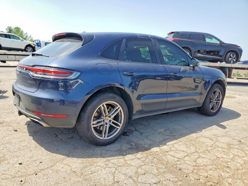 2020 Porsche Macan VIN WP1AA2A57LLB12612 COPART salvage auction — VANDALISM, Pa - Certificate Of Salvage, sold $18,300 on 2026-08-04 (photo 3)