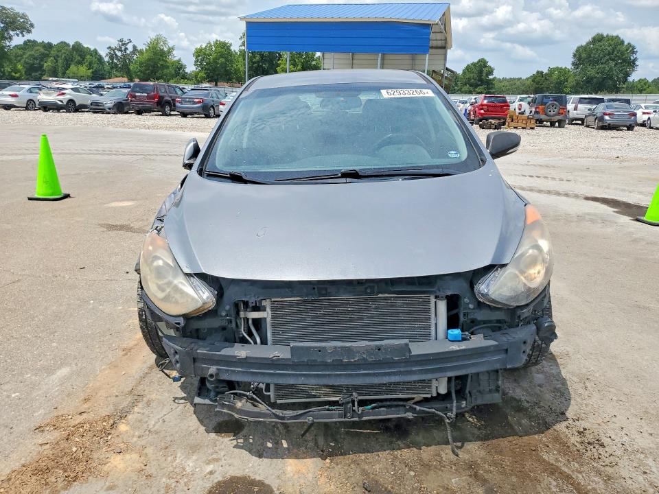 2016 Hyundai Elantra VIN KMHD35LH2GU329899 COPART salvage auction — FRONT END, MS - CERT OF TITLE-REBUILT, sold $725 on 2026-07-31 (photo 5)