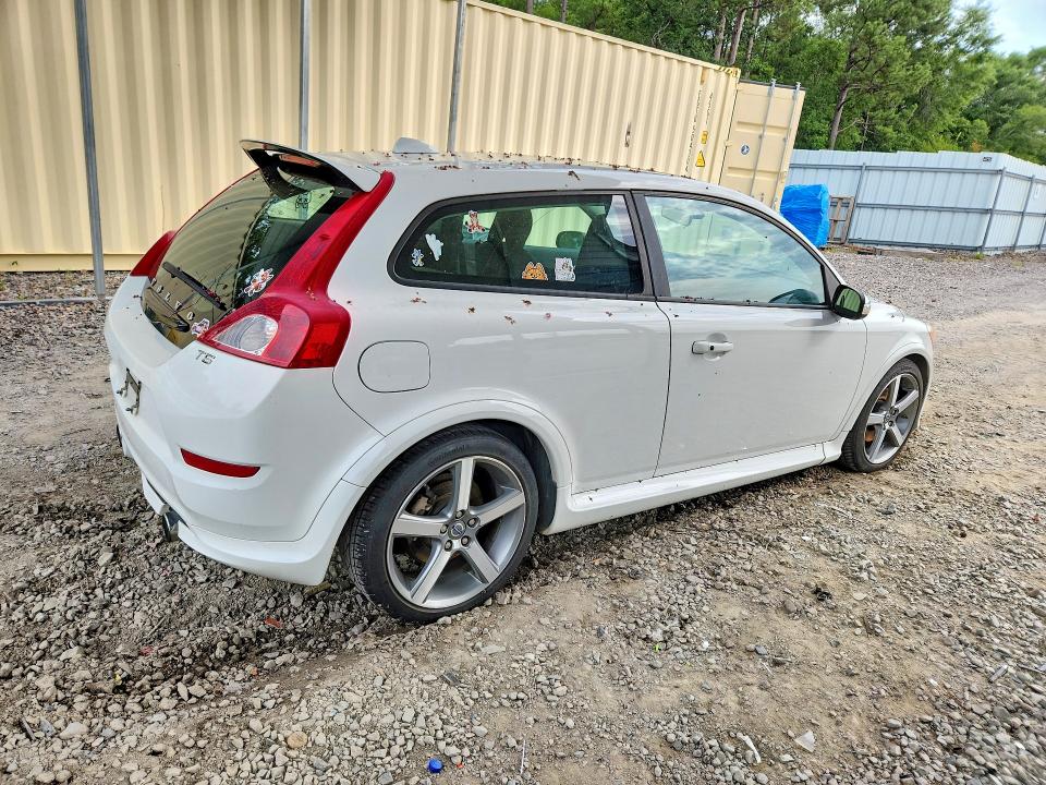 2011 Volvo C30 VIN YV1672MK9B2246530 COPART salvage auction — NORMAL WEAR, Ga - Certificate Of Title, sold $2,150 on 2026-07-28 (photo 3)