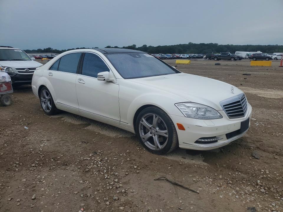 2013 Mercedes-benz S-klasse VIN WDDNG9EBXDA535276 COPART salvage auction — MECHANICAL, Mo - Dealer Only Clean Title, sold $1,400 on 2026-08-06 (photo 4)