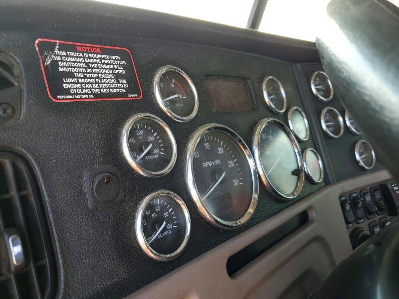 2018 Peterbilt 389 VIN 1XPXP4EX1JD491405 COPART salvage auction — ROLLOVER, MO - SALVAGE CERTIFICATE OF TITLE, sold $14,500 on 2026-08-27 (photo 8)