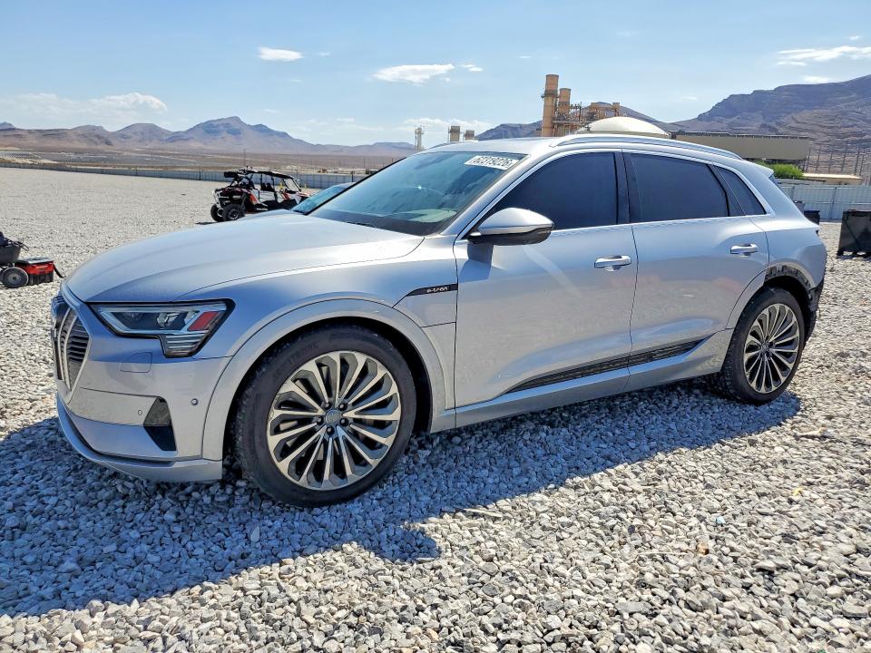 2019 Audi E-tron VIN WA1VAAGE4KB020182 — COPART salvage auction photo