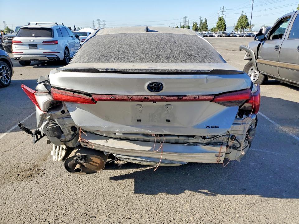2022 Toyota Avalon VIN 4T1EA1ABXNU015366 COPART salvage auction — REAR END, Ca - Dis/Dlr/Exp Clean W/Salv Hist, sold $10,500 on 2026-08-04 (photo 6)
