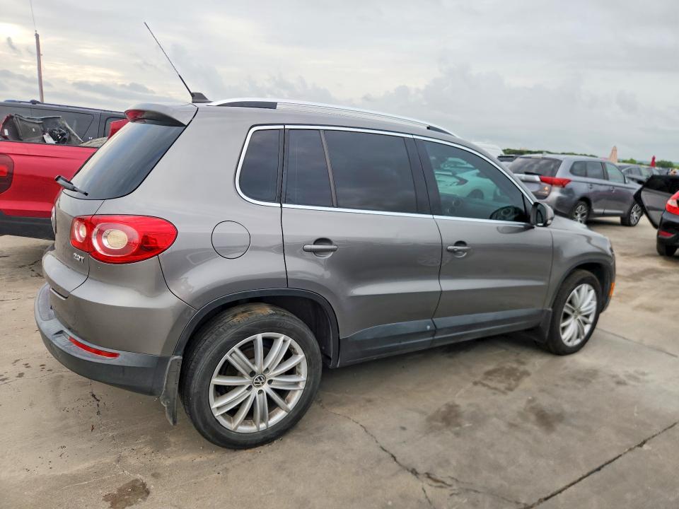 2011 Volkswagen Tiguan VIN WVGAV7AX9BW521465 COPART salvage auction — MECHANICAL, Tx - Certificate Of Title, sold $850 on 2026-07-27 (photo 3)