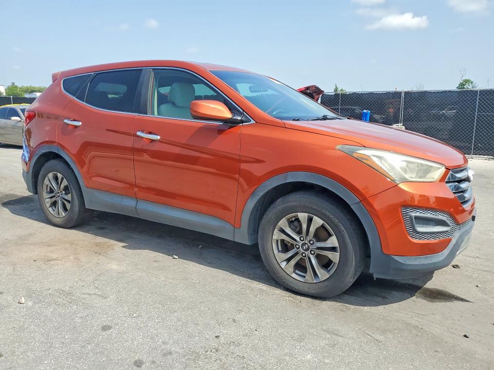 2016 Hyundai Santa fe VIN 5XYZT3LB7GG345026 COPART salvage auction — MINOR DENT/SCRATCHES, FL - CERTIFICATE OF TITLE, sold $1,400 on 2026-07-14 (photo 4)