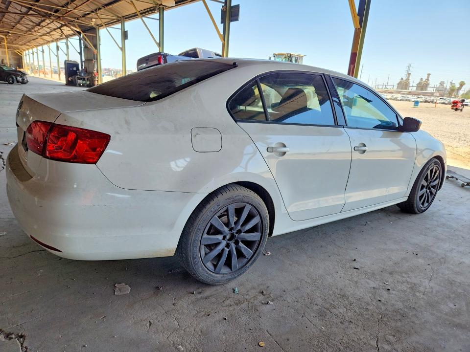 2011 Volkswagen Jetta VIN 3VW1K7AJ9BM373064 COPART salvage auction — FRONT END, Az - Certificate Of Title, sold $425 on 2026-07-29 (photo 3)